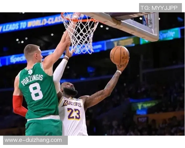 08年湖人凯尔特人圣诞大战回顾：经典对决与篮球传奇的交汇